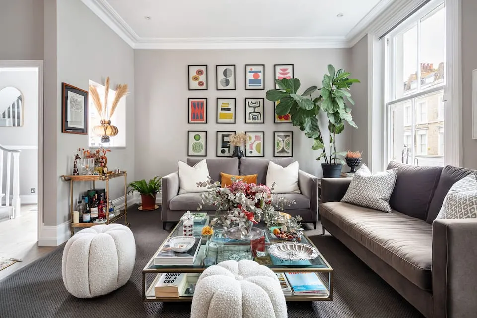 Chelsea Triplex 2BR, Walk to Fulham Rd | Balcony